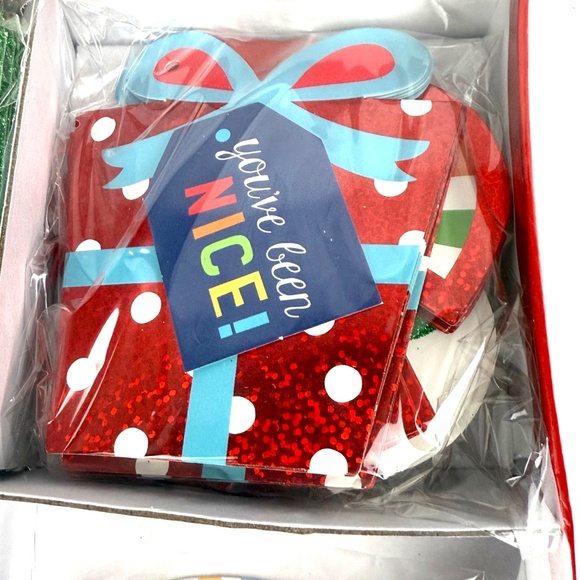 Pembrook Holiday Premium Gift Tags – 70 Count (NEW) - Picture 7 of 11